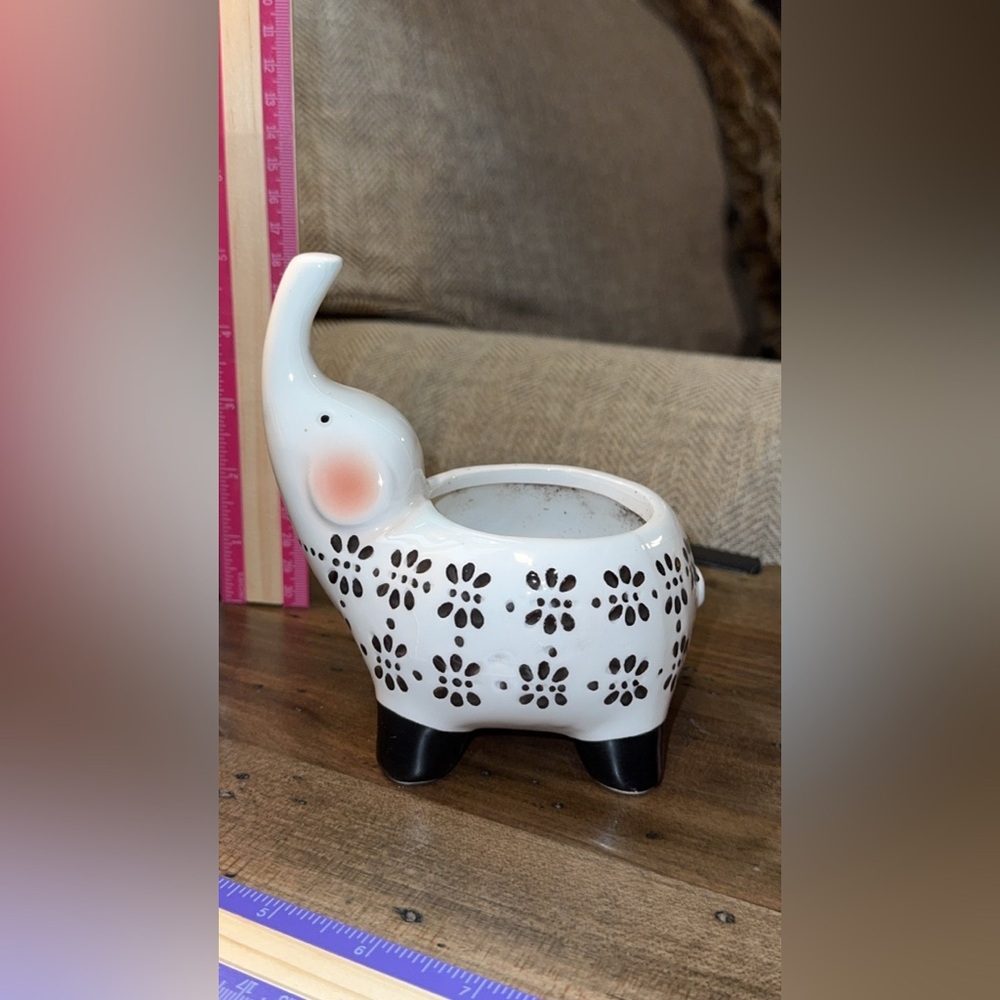 Elephant Planter Home Accent/Decor/Trinket